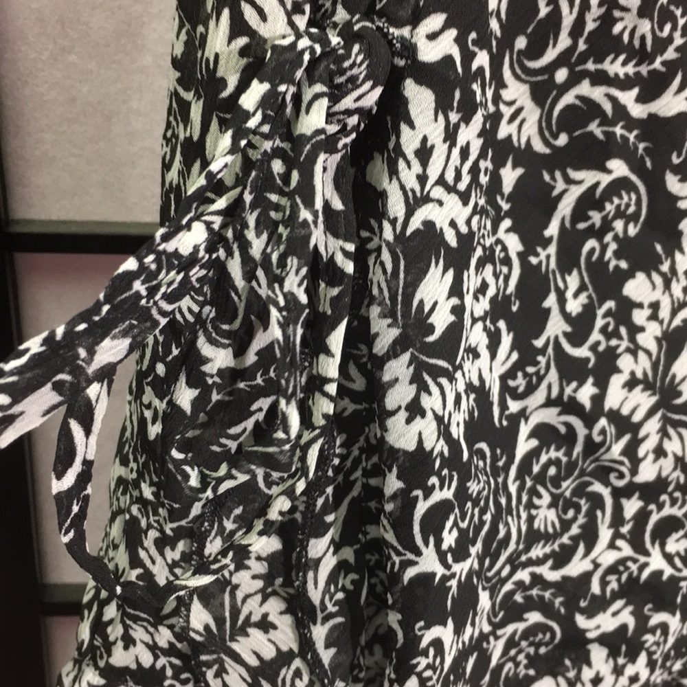 Script Skirt Size M - Picture 2 of 5